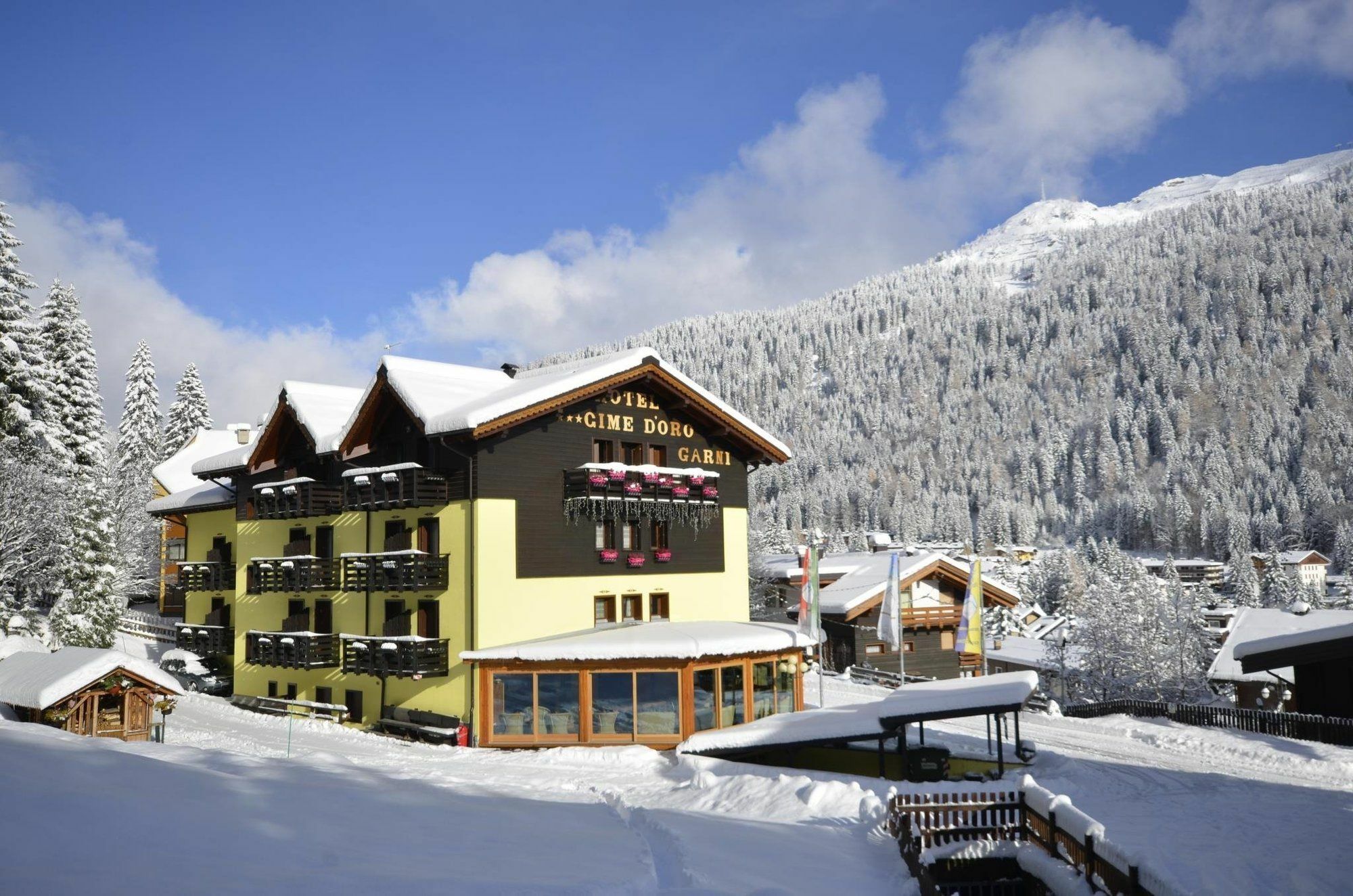 Hotel Cime D'Oro مادونا دي كامبيليو المظهر الخارجي الصورة